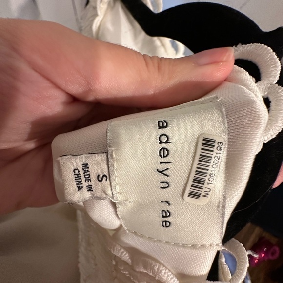 ADELYN RAE Elegant White Lace Sequin Dress - Picture 5 of 5